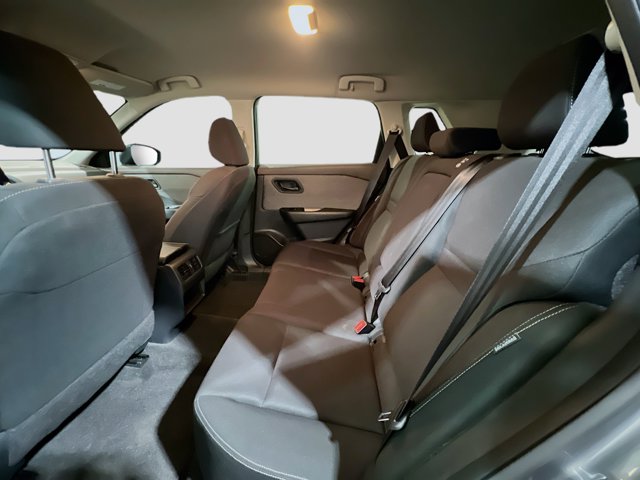 2023 Nissan Rogue S Image 11 of 23