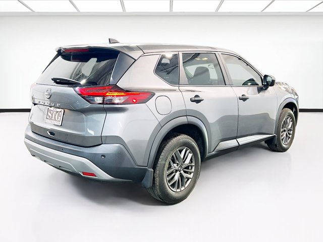 2023 Nissan Rogue S Image 5 of 23