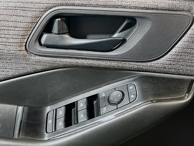 2023 Nissan Rogue S Image 23 of 23