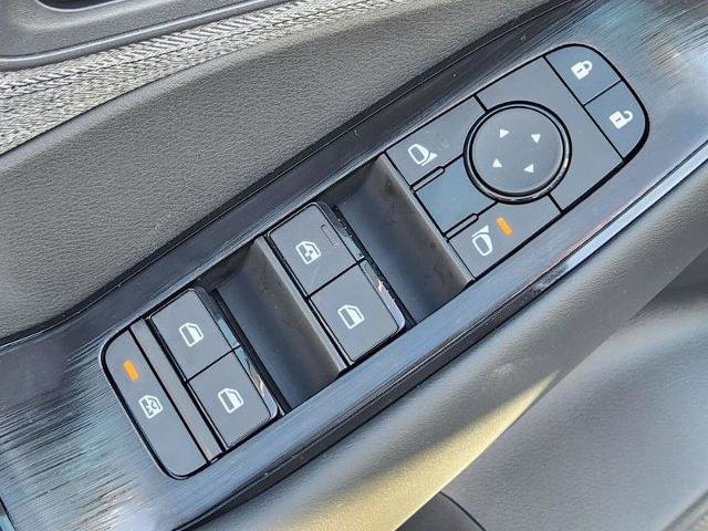 Vehicle image 26 of 27
