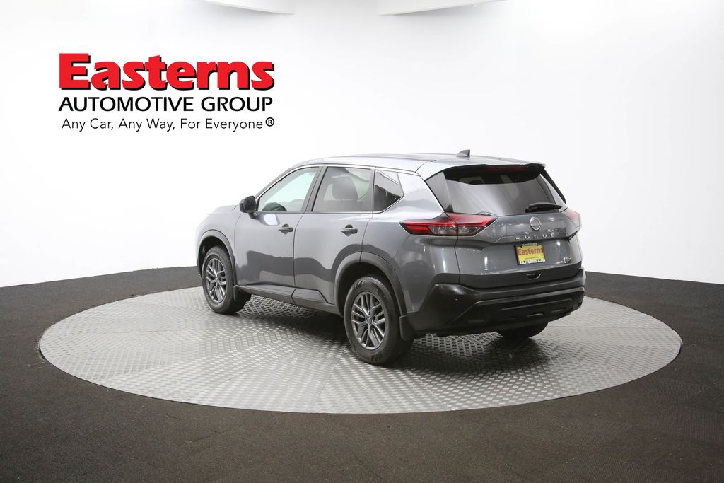 Vehicle image 33 of 61