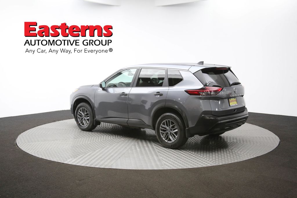 Vehicle image 32 of 61