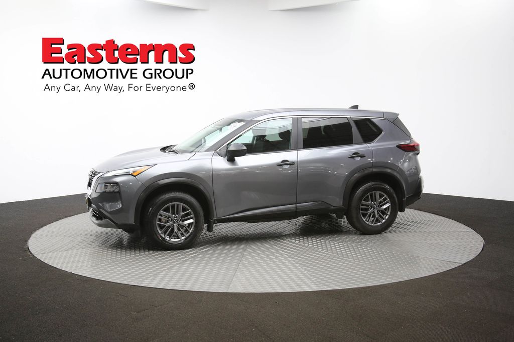 Vehicle image 4 of 61