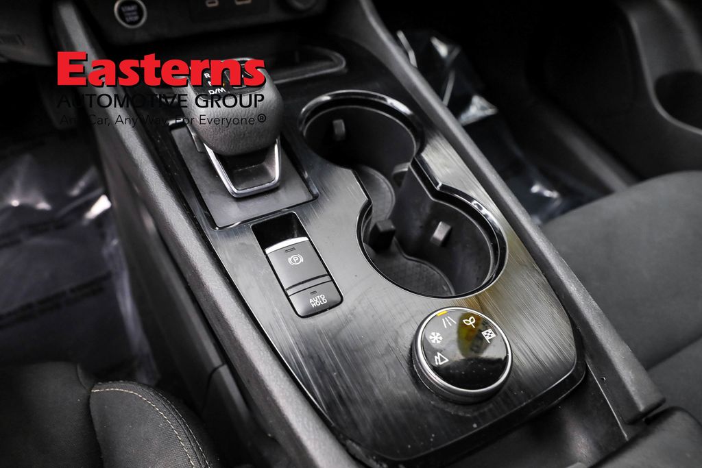 Vehicle image 43 of 61