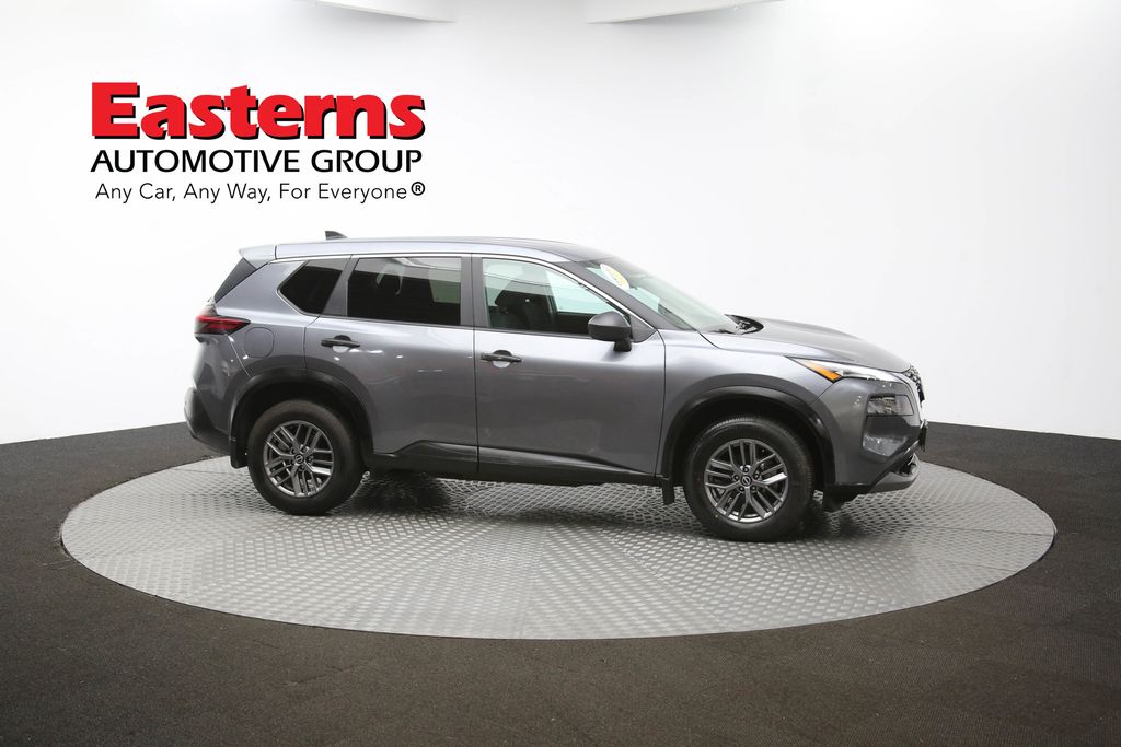 Vehicle image 15 of 61