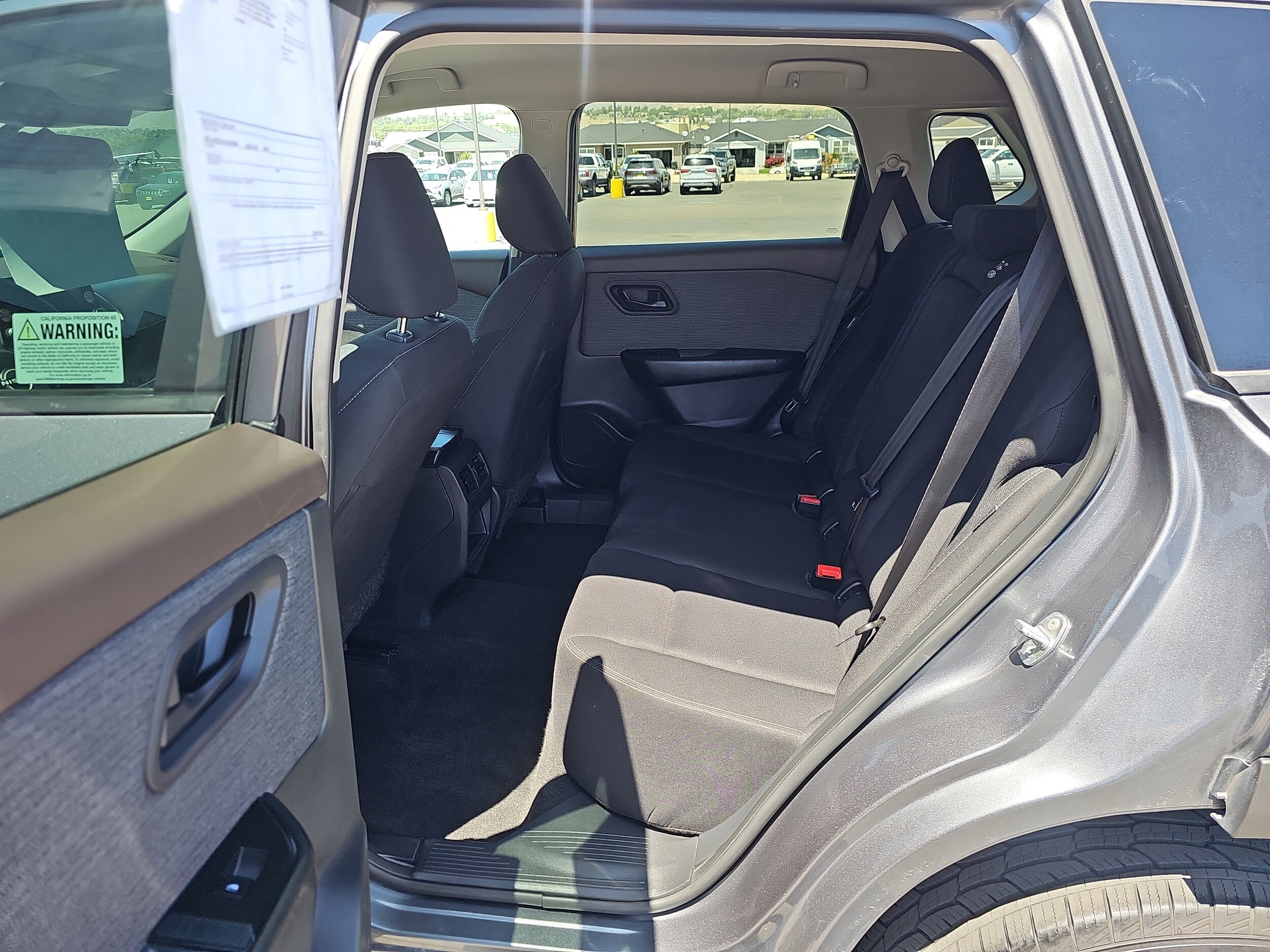 Vehicle image 15 of 30