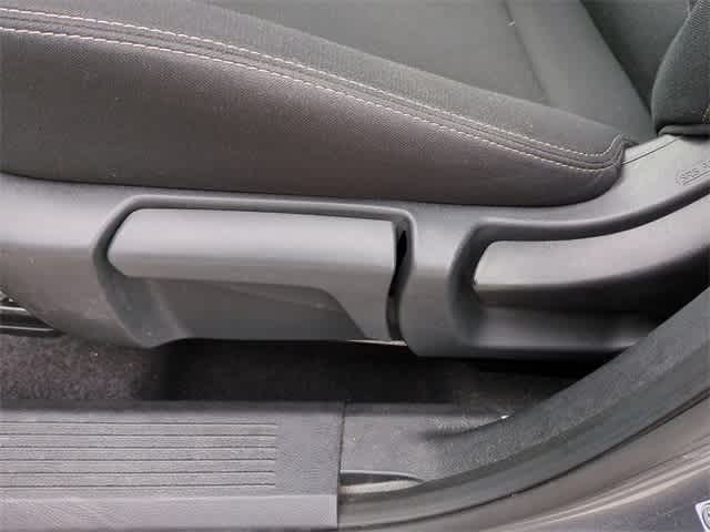 Vehicle image 29 of 37