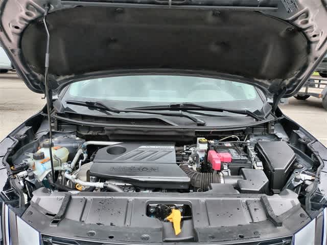 Vehicle image 10 of 37