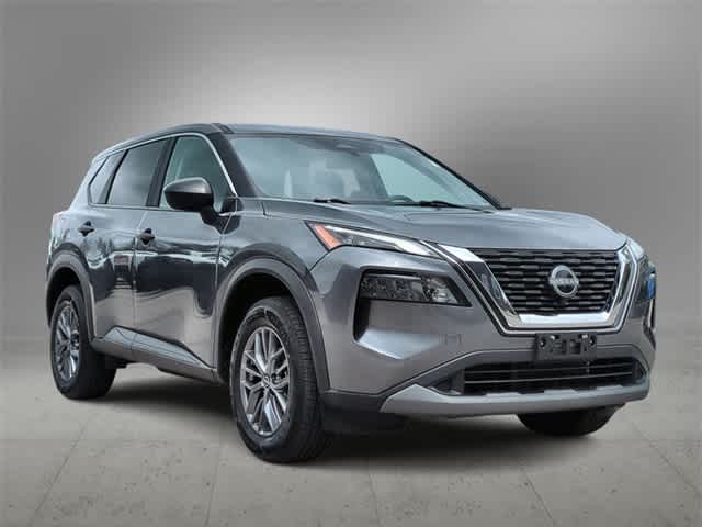 Vehicle image 4 of 37