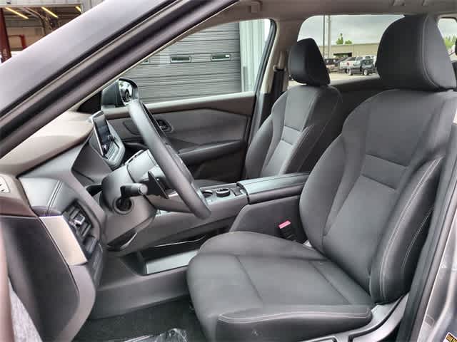 Vehicle image 16 of 37