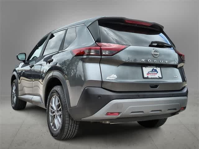 Vehicle image 8 of 37