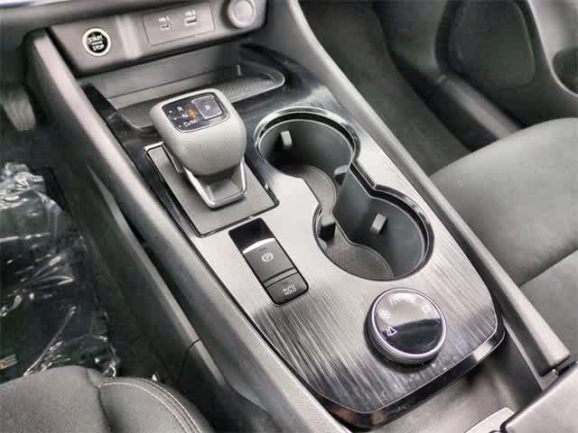 Vehicle image 28 of 37