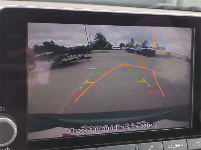 Vehicle image 26 of 37