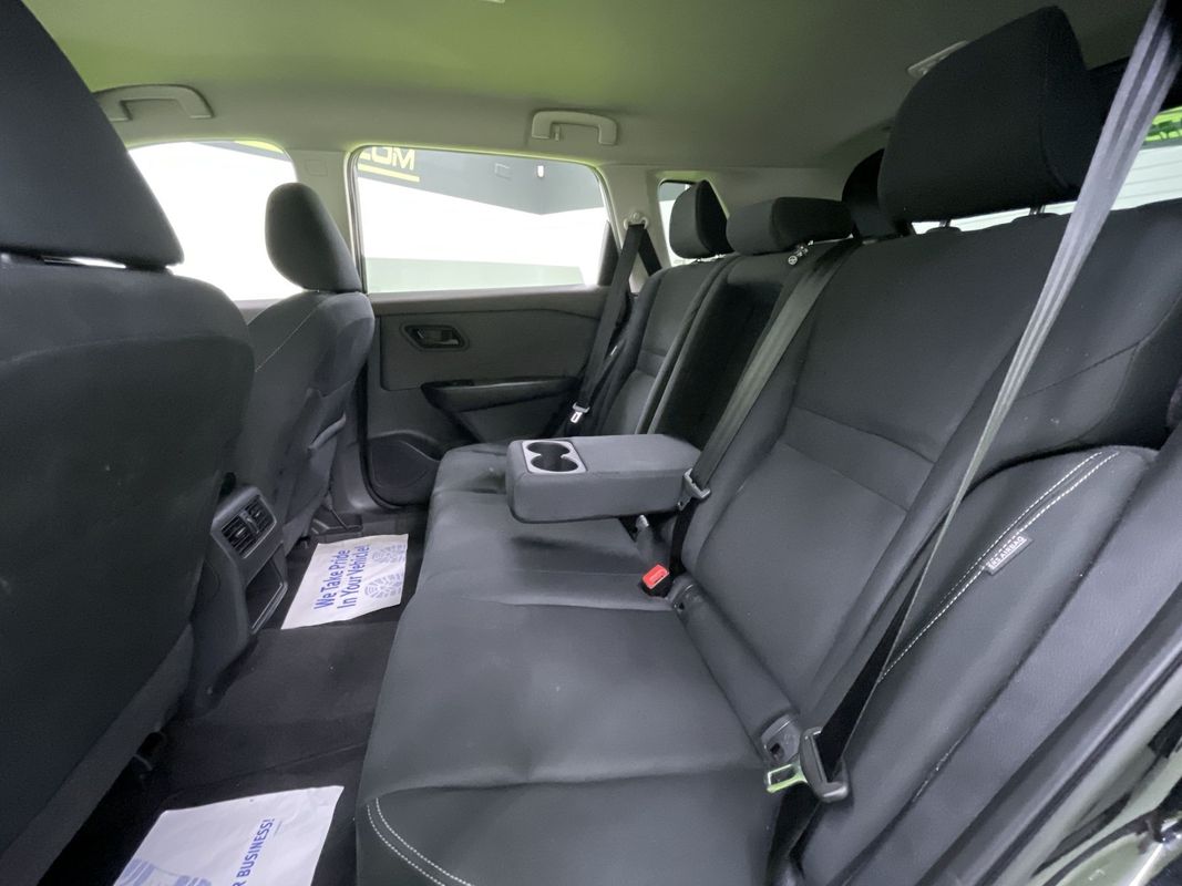 2023 Nissan Rogue S Image 14 of 27