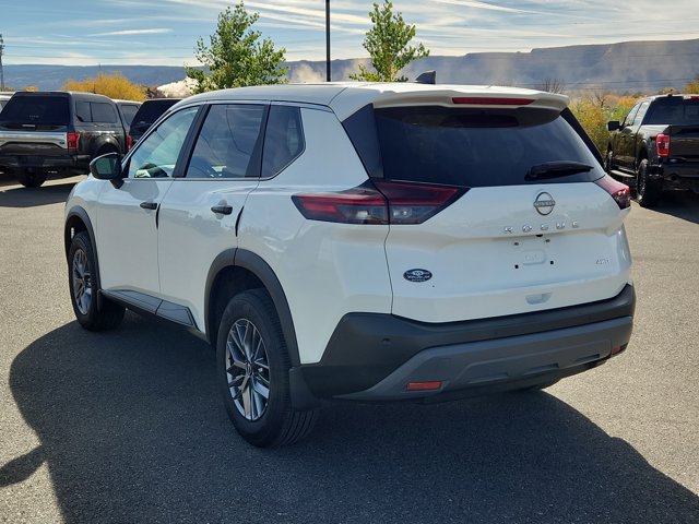 2023 Nissan Rogue S Image 4 of 24