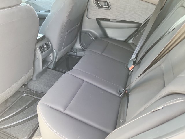 2023 Nissan Rogue S Image 9 of 24