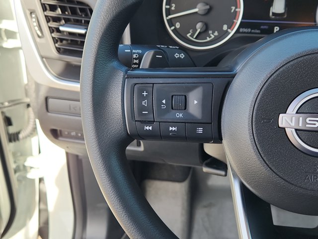 2023 Nissan Rogue S Image 13 of 24