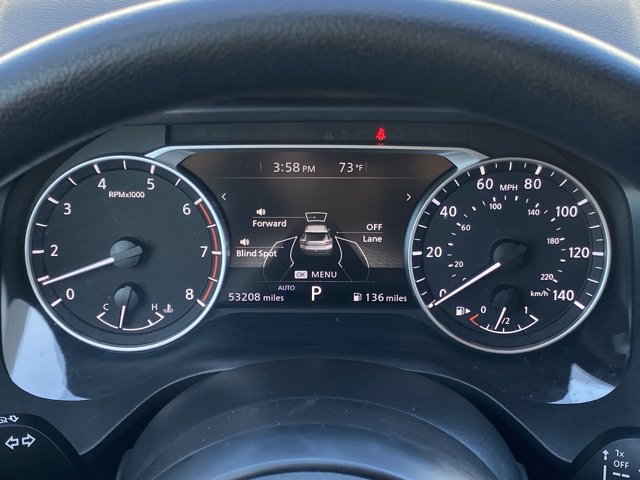 Vehicle image 27 of 30