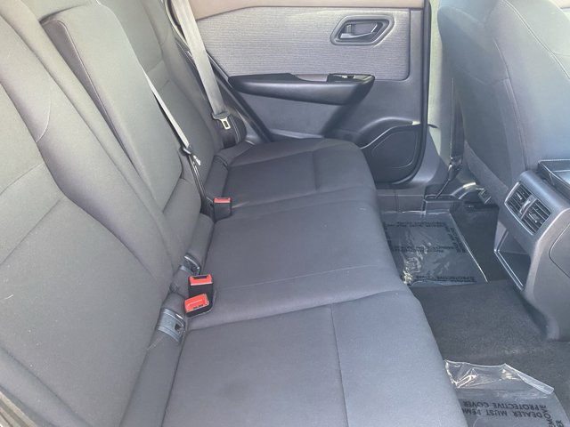 Vehicle image 11 of 30