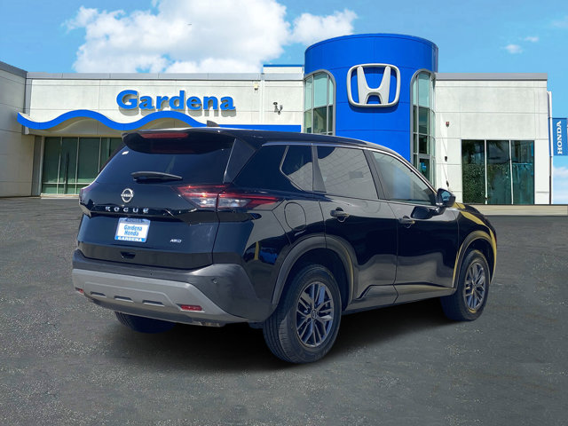 Vehicle image 4 of 30