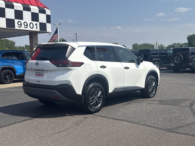 Vehicle image 5 of 33