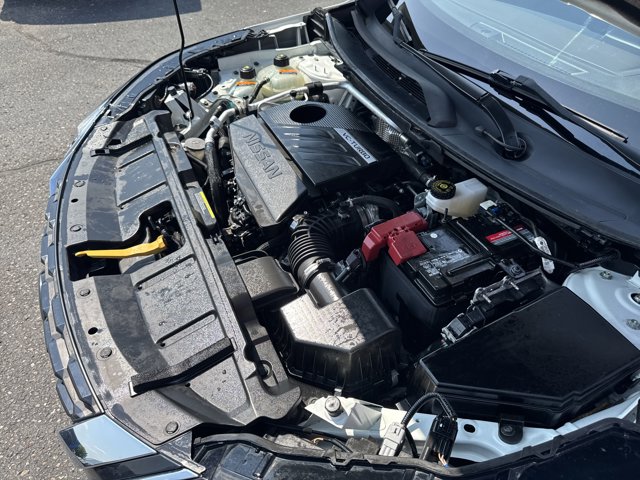 Vehicle image 12 of 33