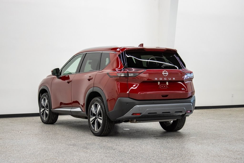 Vehicle image 7 of 28