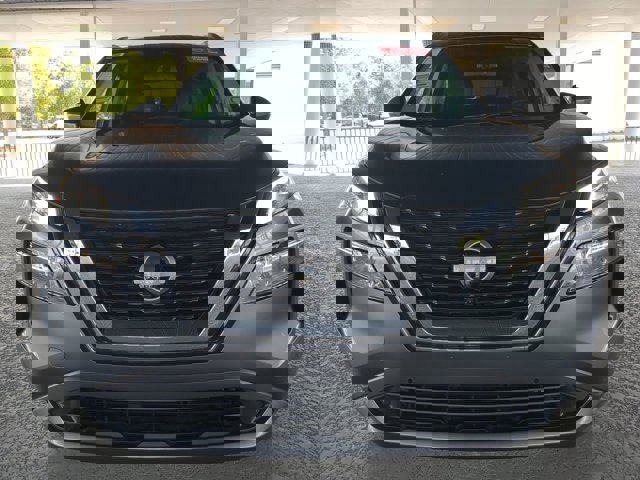 Vehicle image 3 of 29