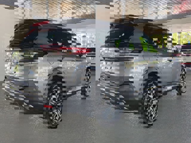 Vehicle image 2 of 29