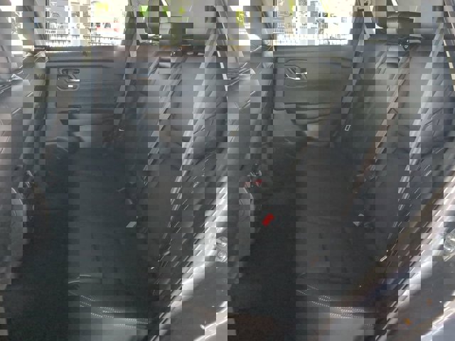 Vehicle image 13 of 29