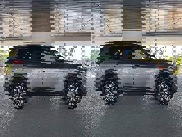 Vehicle image 5 of 29