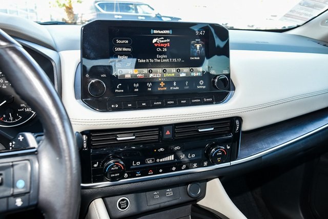 2023 Nissan Rogue SL Image 25 of 35