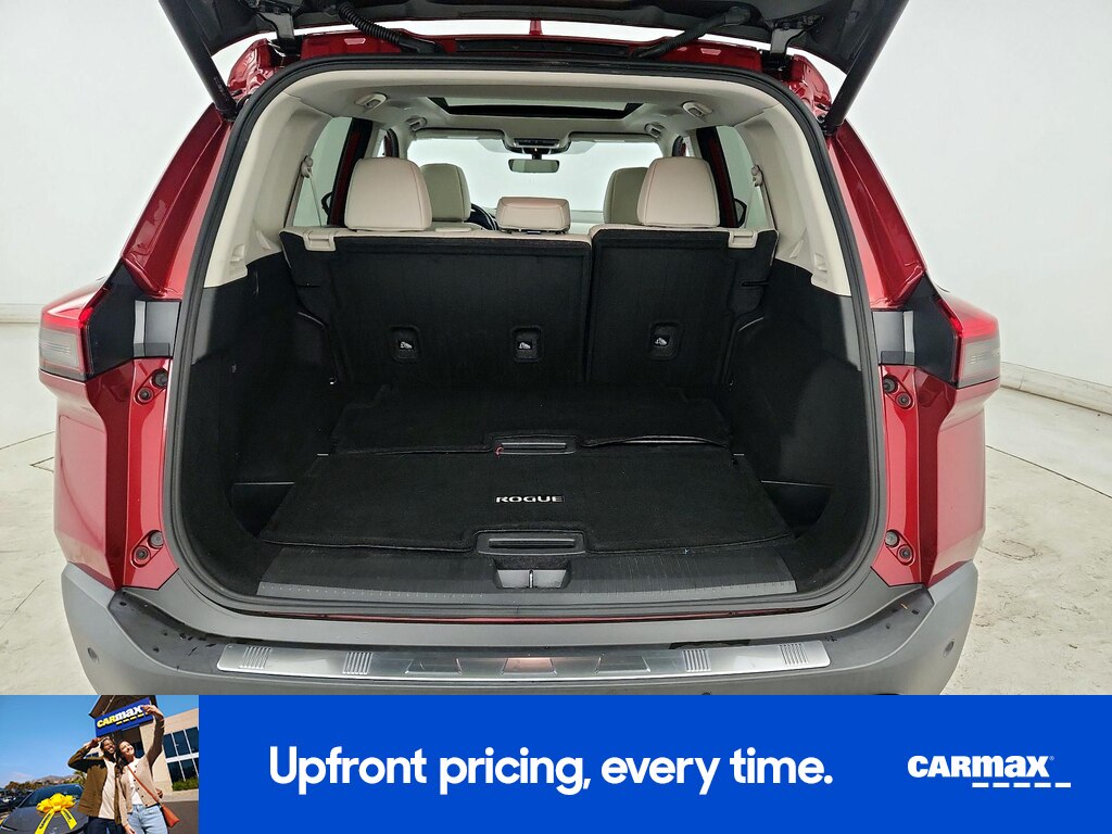 2023 Nissan Rogue SL Image 11 of 30