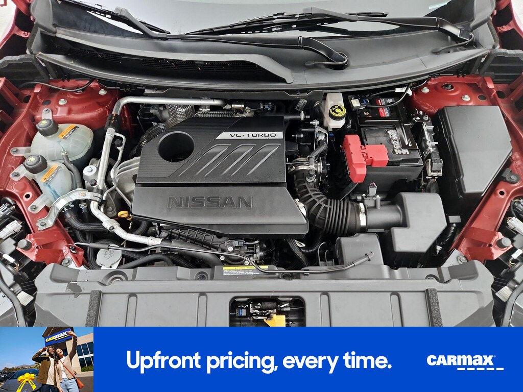 2023 Nissan Rogue SL Image 9 of 30