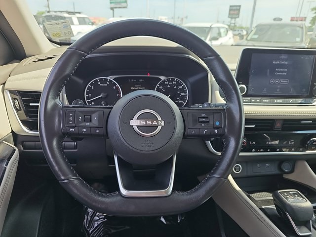 Vehicle image 18 of 24