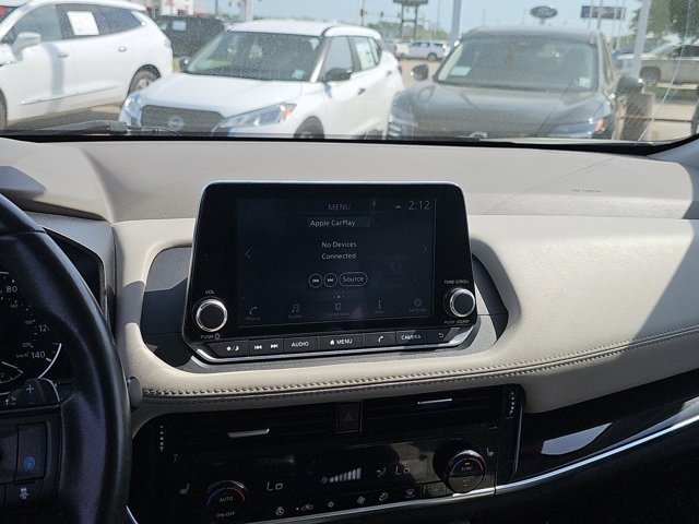 Vehicle image 14 of 24