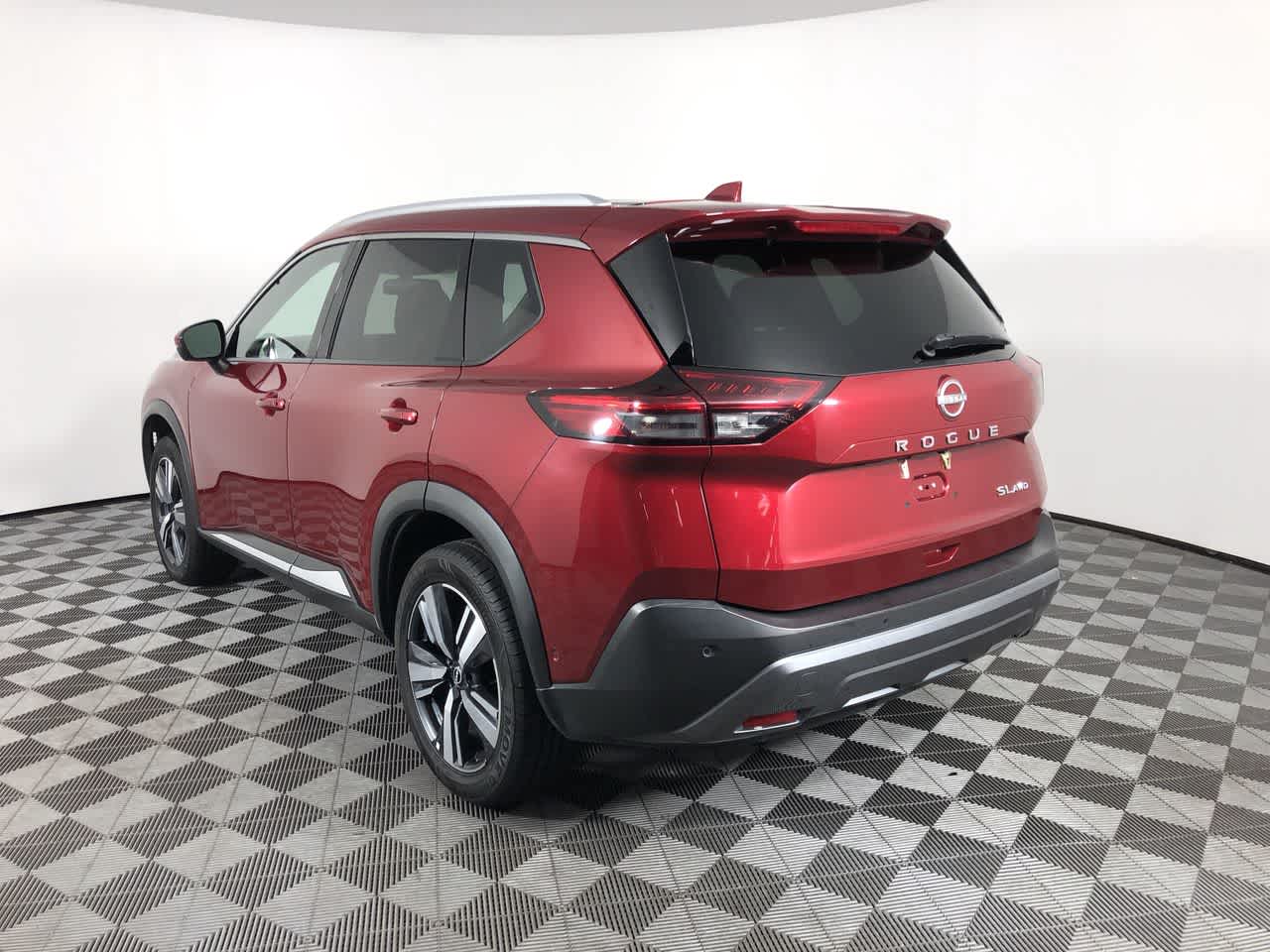 Vehicle image 8 of 23