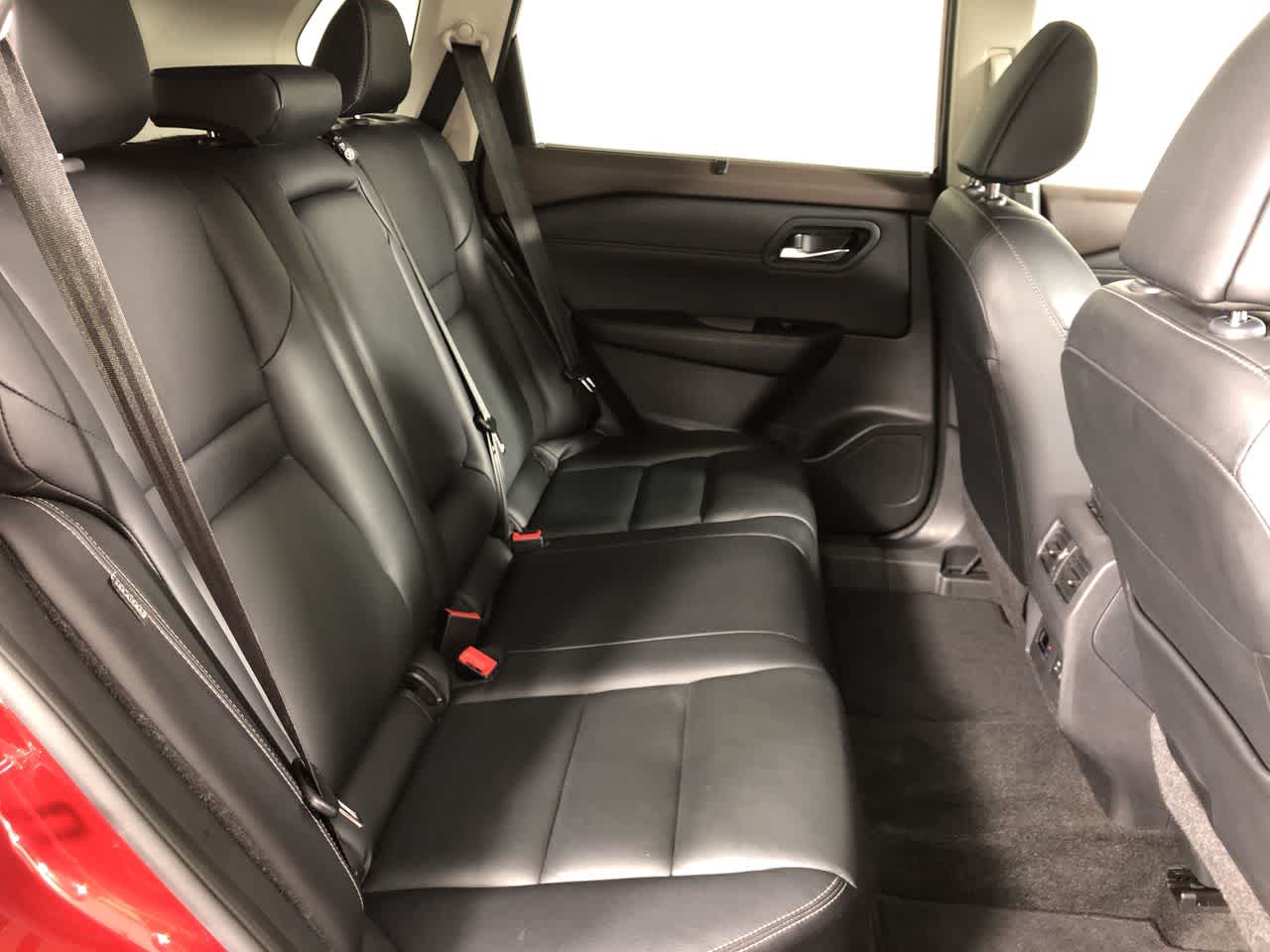 Vehicle image 22 of 23