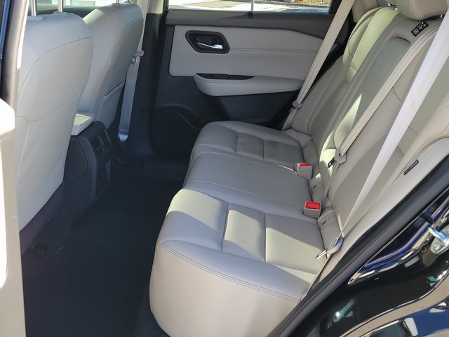 2023 Nissan Rogue SL Image 9 of 20