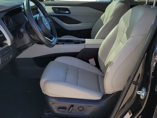 2023 Nissan Rogue SL Image 10 of 20