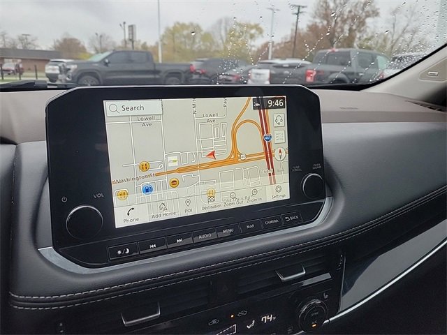 Vehicle image 26 of 31