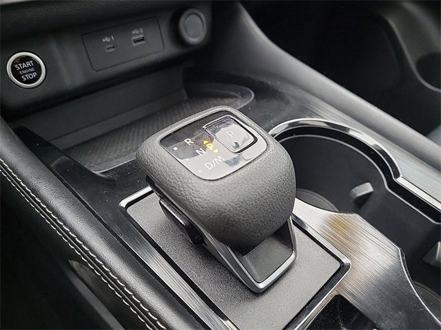 Vehicle image 28 of 31