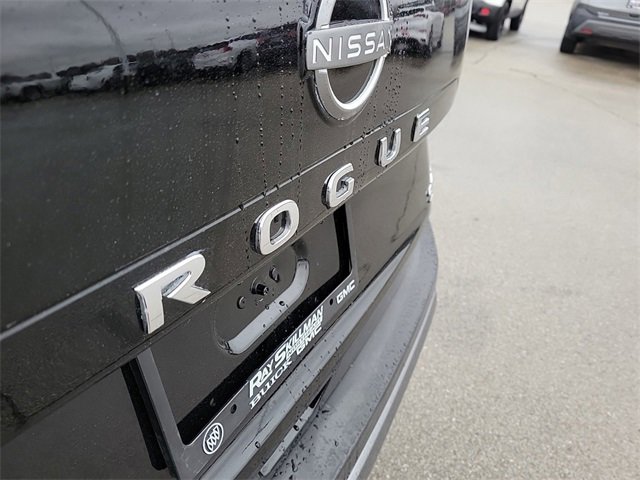 Vehicle image 8 of 31