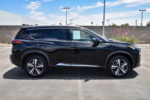 2023 Nissan Rogue SL Image 5 of 40