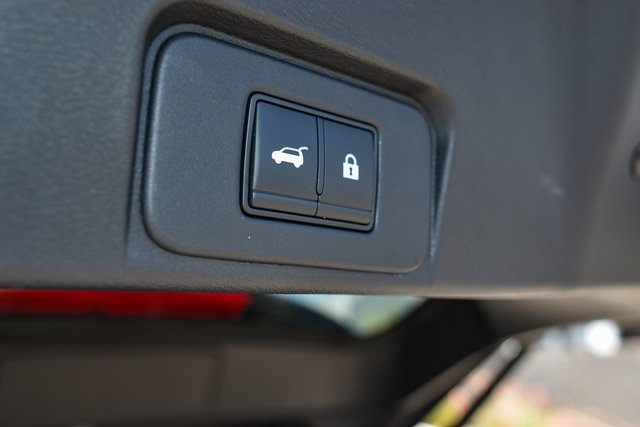 2023 Nissan Rogue SL Image 34 of 40