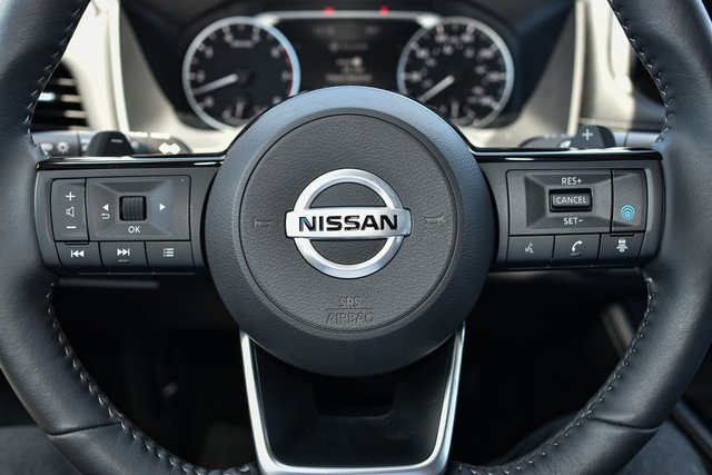 2023 Nissan Rogue SL Image 25 of 40