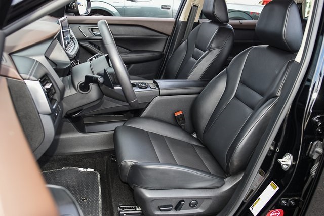 2023 Nissan Rogue SL Image 18 of 40