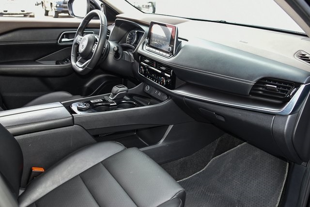 2023 Nissan Rogue SL Image 23 of 40