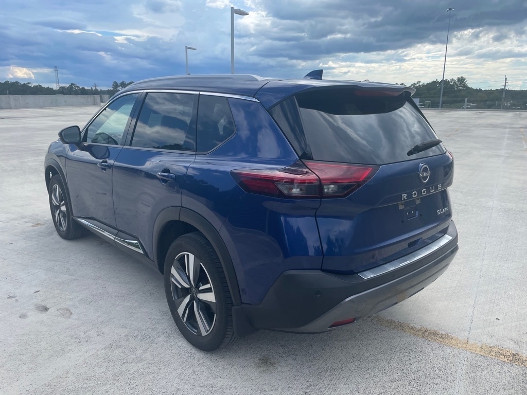 2023 Nissan Rogue SL Image 6 of 24