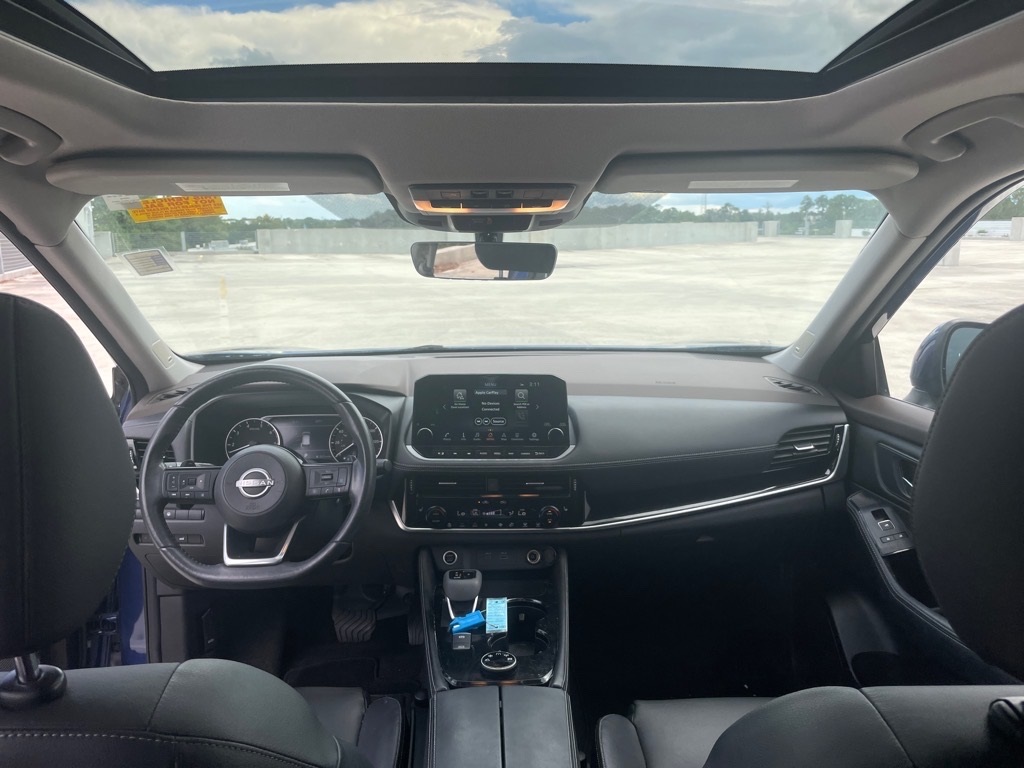 2023 Nissan Rogue SL Image 13 of 24